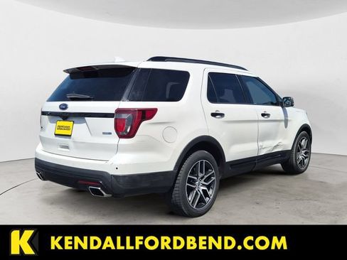 Used 2017 Ford Explorer Sport AWD/4WD image 5