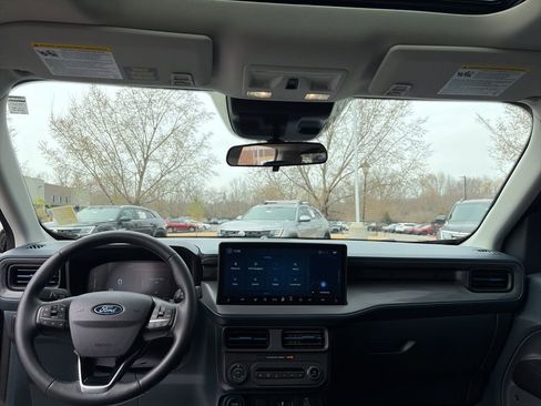 Used 2025 Ford Maverick Lobo image 28