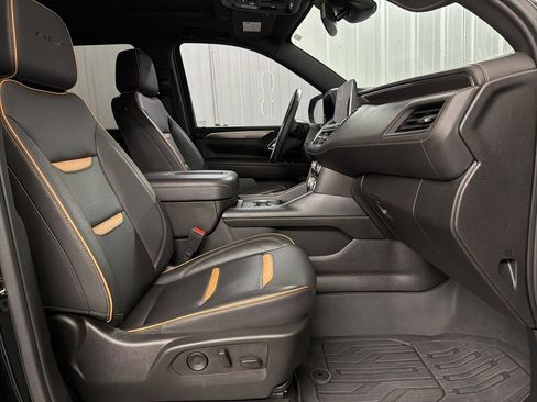 Used 2023 GMC Yukon AT4 w/ Technology Package image 34
