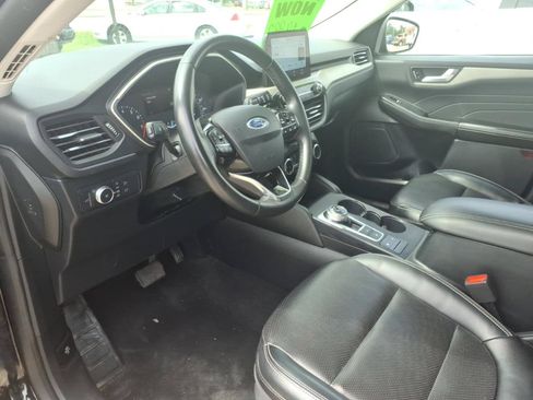 Used 2022 Ford Escape SEL FWD image 16