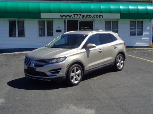 Used 2017 Lincoln MKC Premiere FWD image 1