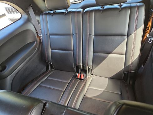 Used 2024 Dodge Durango GT image 9