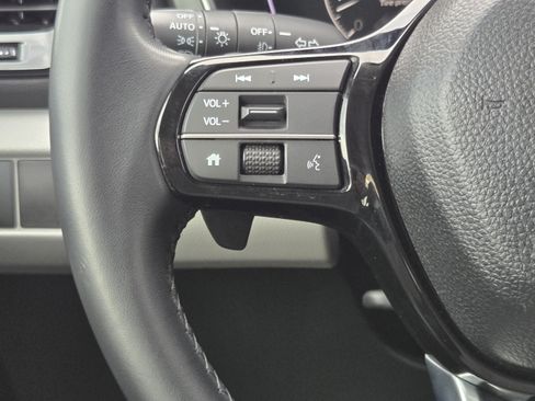 Used 2025 Honda Pilot Touring image 24