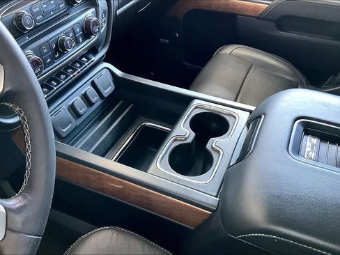 Used 2018 Chevrolet Silverado 2500 LTZ w/ Duramax Plus Package RWD image 5