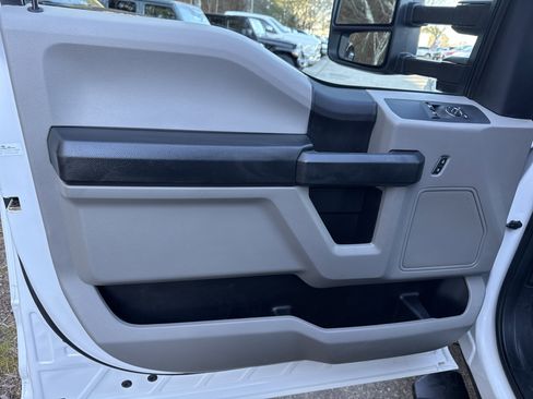 Used 2021 Ford F350 XL w/ Power Equipment Group image 10