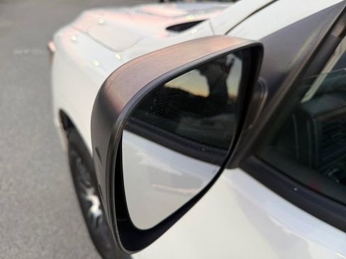 Used 2022 Nissan Titan SV w/ Accessory Utility Package image 36