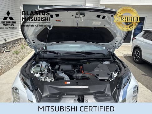 Used 2023 Mitsubishi Outlander 4WD Plug-In Hybrid image 44