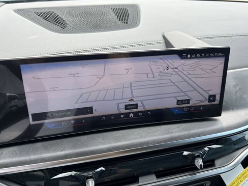 New 2026 BMW X5 xDrive40i w/ Climate Comfort Package image 17