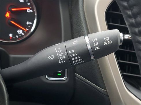 Used 2017 GMC Acadia Denali w/ Technology Package image 25