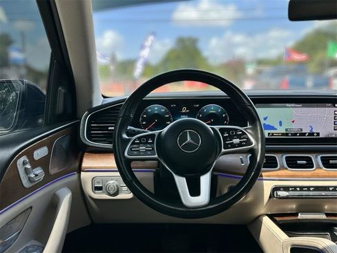 Used 2022 Mercedes-Benz GLE 450 4MATIC w/ Premium Package image 25
