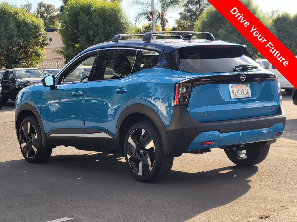 Used 2026 Nissan Kicks SR w/ Illumination Package FWD image 3