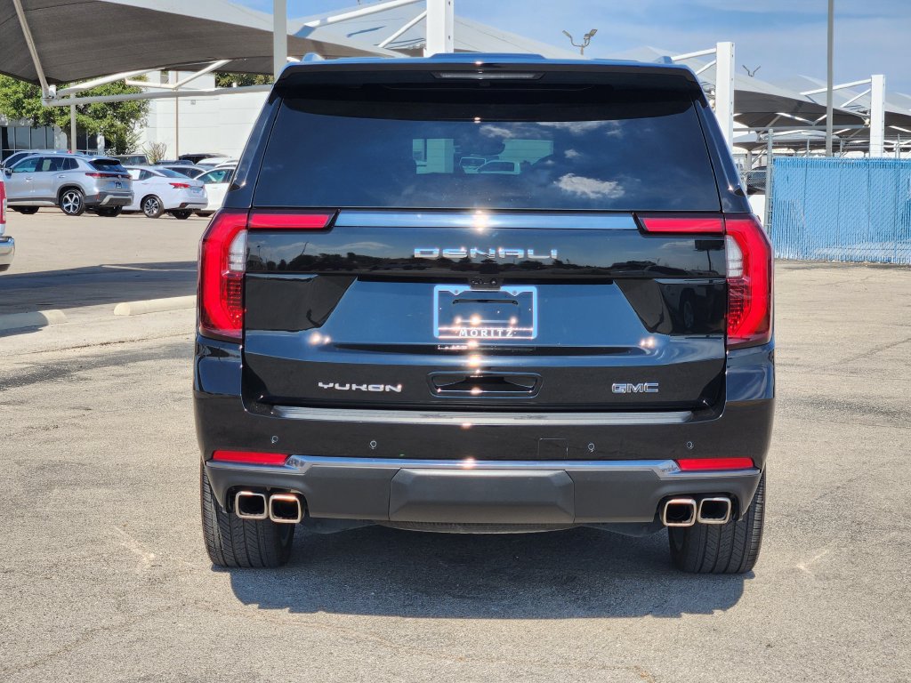Used 2025 GMC Yukon Denali Ultimate w/ LPO, Floor Liner Package AWD/4WD image 6