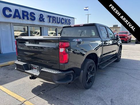 Used 2024 Chevrolet Silverado 1500 Custom w/ LPO, Dark Essentials Package AWD/4WD image 2