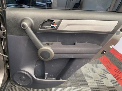 Used 2010 Honda CR-V LX image 10