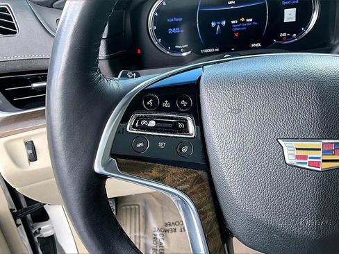 Used 2018 Cadillac Escalade Luxury image 11