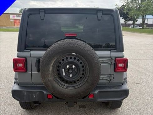 Used 2021 Jeep Wrangler Unlimited Sahara w/ Uconnect 4C Nav & Sound Group AWD/4WD image 5