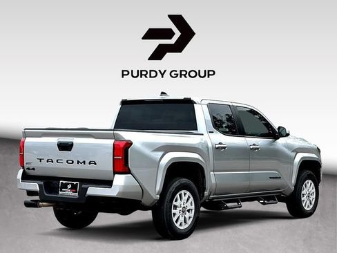 Certified 2025 Toyota Tacoma SR5 AWD/4WD image 8