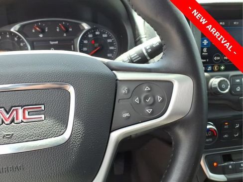 Used 2022 GMC Terrain SLT w/ Tech Package AWD/4WD image 16