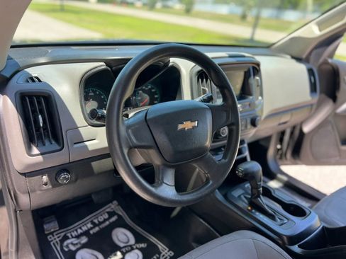 Used 2018 Chevrolet Colorado W/T RWD image 11