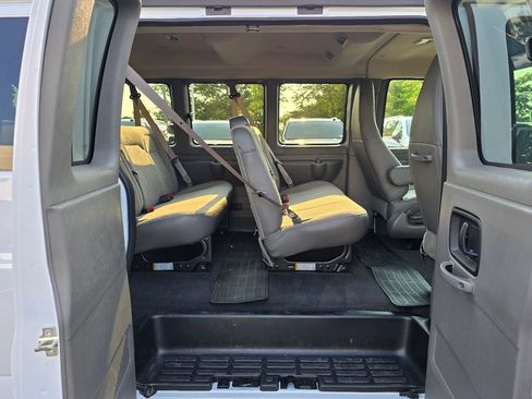 New 2026 GMC Savana 3500 LT w/ LT Preferred Equipment Group RWD image 18