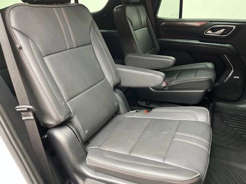 Used 2022 Chevrolet Tahoe RST w/ Luxury Package AWD/4WD image 20