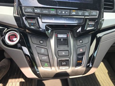 Used 2022 Honda Odyssey Touring image 16