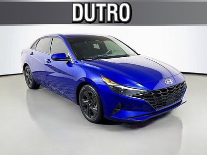 Used 2022 Hyundai Elantra SEL w/ Convenience Package