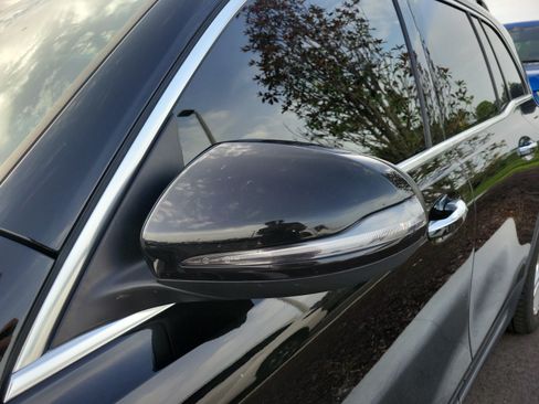 Used 2020 Mercedes-Benz GLB 250 4MATIC image 7
