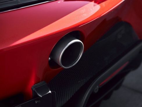 Used 2023 Ferrari SF90 Stradale image 12