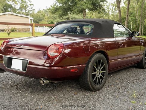 Used 2002 Ford Thunderbird RWD image 18