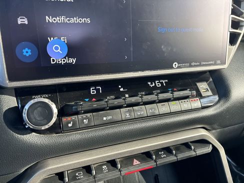 Used 2022 Toyota Tundra Limited image 26