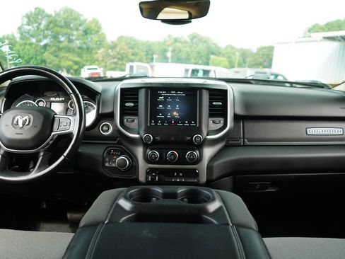 Used 2020 RAM 1500 Big Horn AWD/4WD image 10