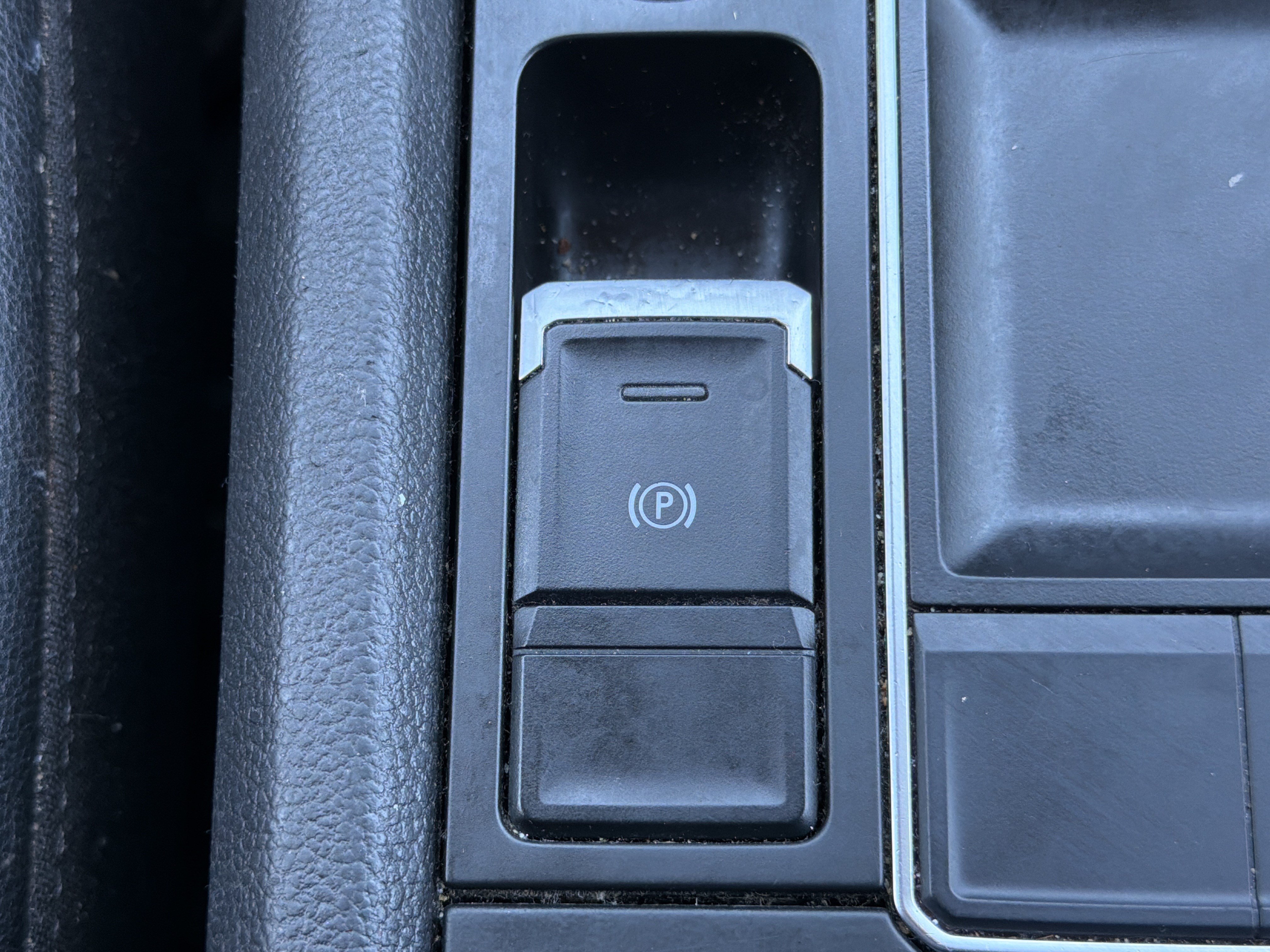 Used 2019 Volkswagen Atlas SE FWD image 8