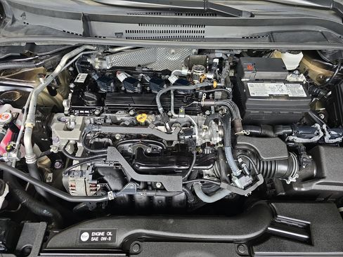 Used 2025 Toyota Corolla LE FWD image 30
