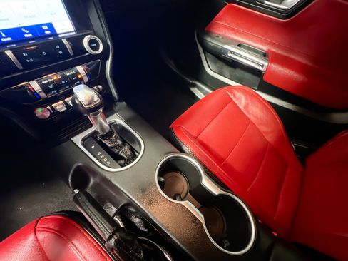 Used 2020 Ford Mustang Convertible w/ Equipment Group 101A image 26