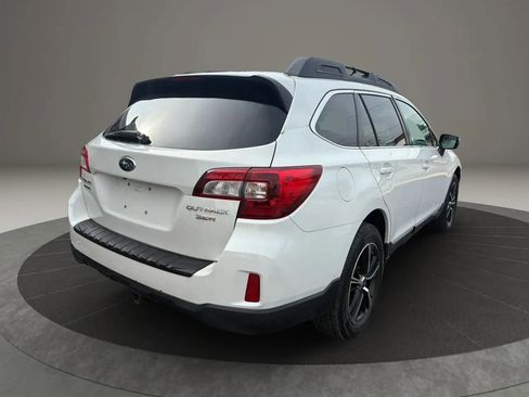 Used 2015 Subaru Outback 3.6R Limited AWD/4WD image 5