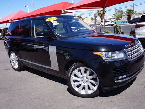 Used 2016 Land Rover Range Rover Supercharged image 2