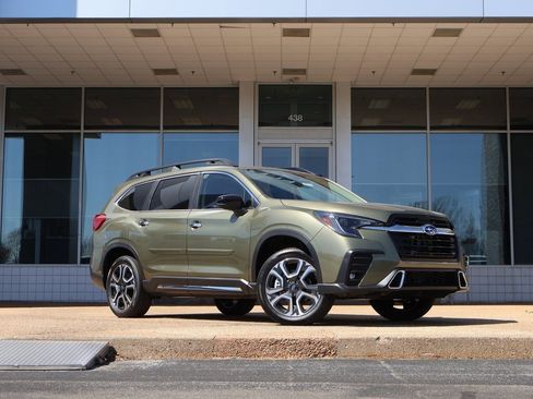 New 2026 Subaru Ascent Touring image 2