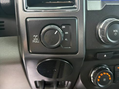 Used 2018 Ford F150 XLT w/ Equipment Group 302A Luxury AWD/4WD image 16