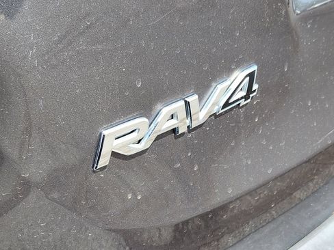 Used 2013 Toyota RAV4 LE AWD/4WD image 15