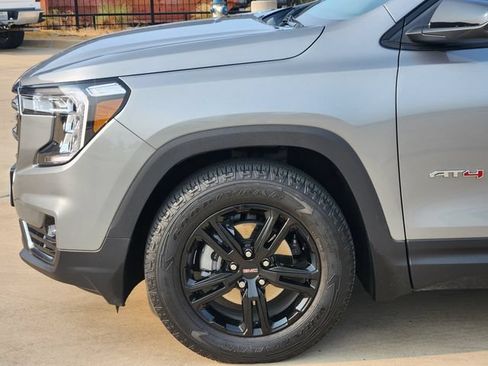 Used 2024 GMC Terrain AT4 w/ Infotainment Package II AWD/4WD image 8