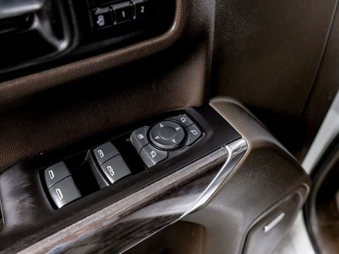 Used 2019 Chevrolet Silverado 1500 LTZ w/ LTZ Texas Edition image 35