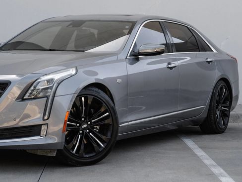 Used 2018 Cadillac CT6 Platinum AWD/4WD image 8