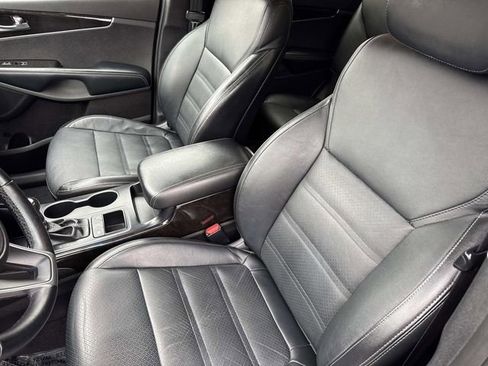 Used 2016 Kia Sorento EX AWD/4WD image 19