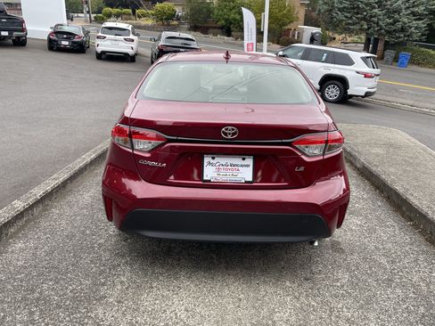 Certified 2025 Toyota Corolla LE FWD image 6