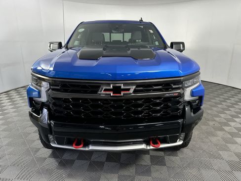 Used 2023 Chevrolet Silverado 1500 ZR2 w/ Technology Package AWD/4WD image 3