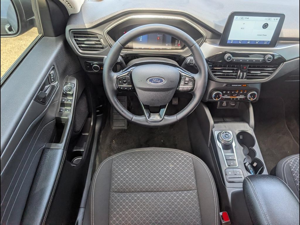 Used 2024 Ford Escape Active w/ Cold Weather Package FWD image 11