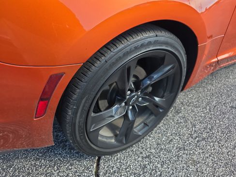 Used 2024 Chevrolet Camaro LT image 4