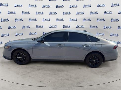 Used 2025 Honda Accord SE image 4