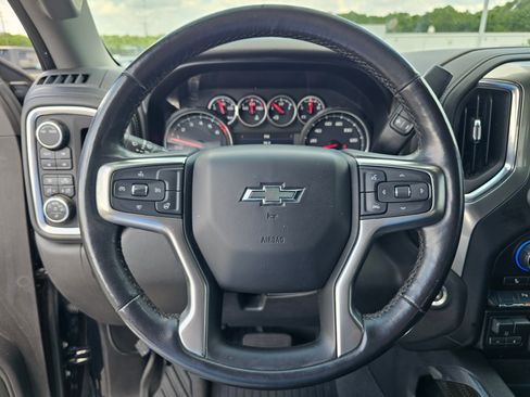 Used 2021 Chevrolet Silverado 1500 LT Trail Boss w/ Convenience Package II AWD/4WD image 20
